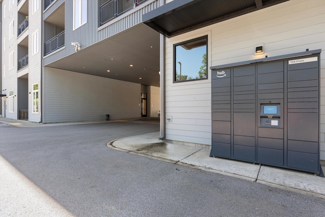 1041 E Trinity Ln Unit 419, Nashville, TN 37216 - view of home's community with a package area