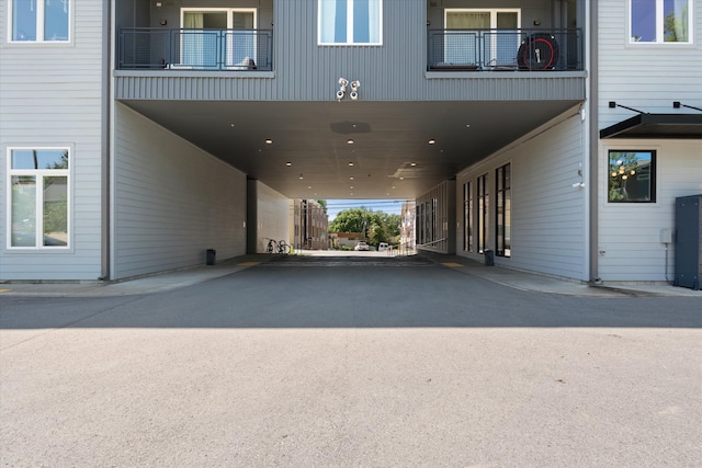 1041 E Trinity Ln Unit 419, Nashville, TN 37216 - view of car parking