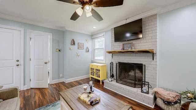2432 Ponderosa Way, Antioch, TN 37013 - living area featuring a ceiling fan, crown molding, a fireplace, wood finished floors, and baseboards