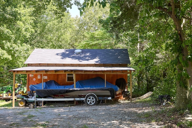 3281 Pulaski Hwy, Lawrenceburg, TN 38464 - view of vehicle parking with gravel driveway
