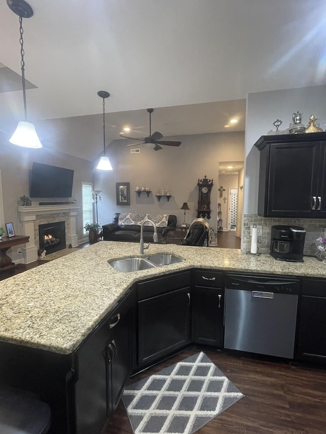 380 Preakness Cir, Pleasant View, TN 37146 - kitchen featuring dishwasher, a sink, open floor plan, a ceiling fan, and lofted ceiling
