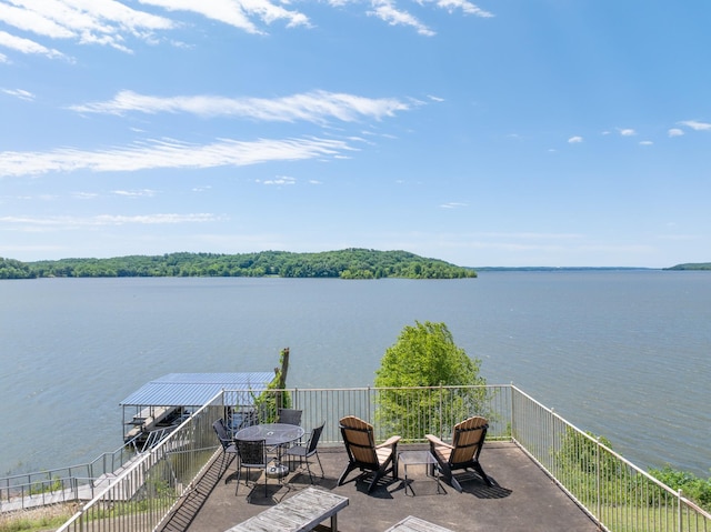 440 Bluff Point Ln, Waverly, TN 37185 - water view