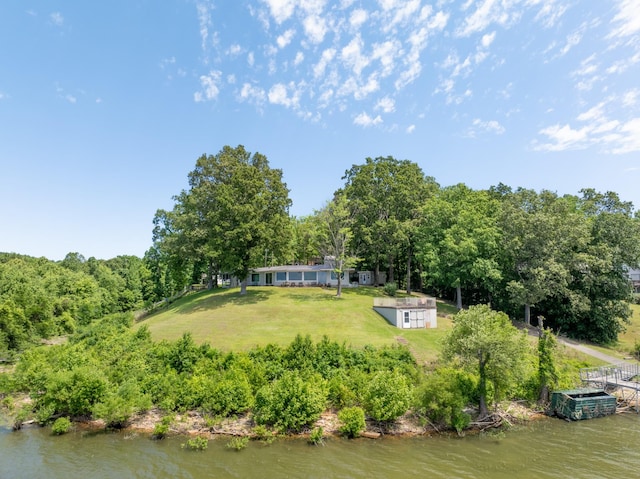 440 Bluff Point Ln, Waverly, TN 37185 - aerial view of property and surrounding area with a nearby body of water