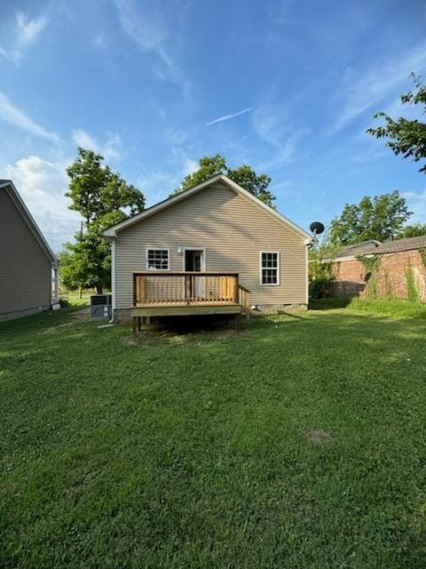 803 17th Ave E, Springfield, TN 37172 - rear view of property featuring a wooden deck, a yard, and crawl space