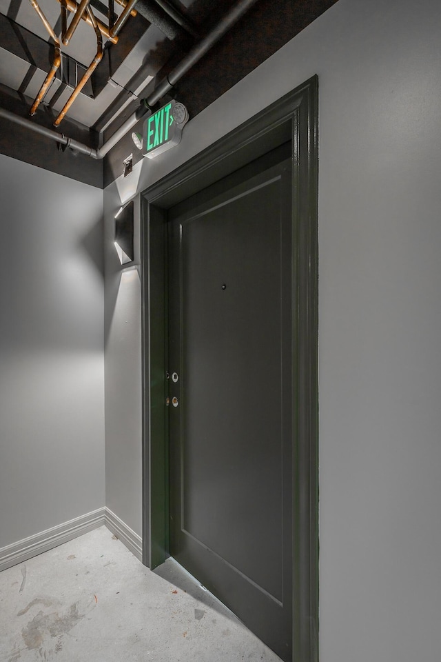 117 E 7th St Unit 302, Chattanooga, TN 37402 - view of doorway to property