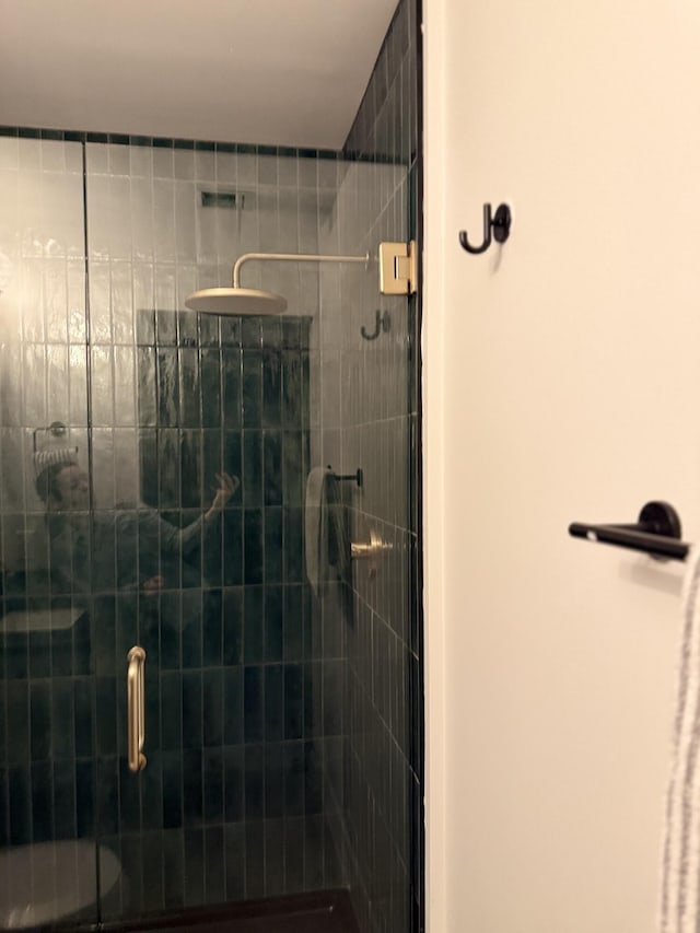 117 E 7th St Unit 503, Chattanooga, TN 37402 - full bath with a stall shower