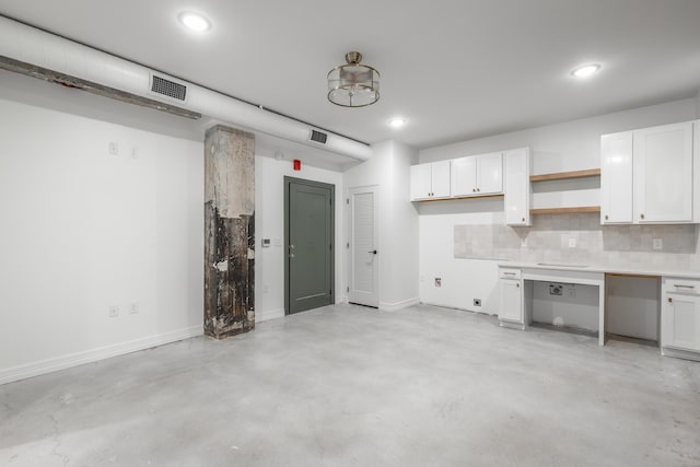 117 E 7th St Unit 707, Chattanooga, TN 37402 - garage with recessed lighting and baseboards