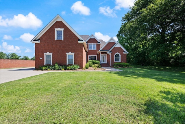 502 Tarver Ct, Smyrna, TN 37167 - traditional-style home featuring brick siding and a front yard