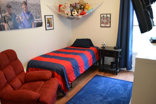 103 Cypress Ct, White House, TN 37188 - bedroom with wood finished floors