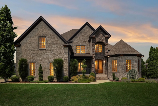 3317 Clovercroft Dr, Murfreesboro, TN 37130 - french provincial home featuring a lawn and brick siding