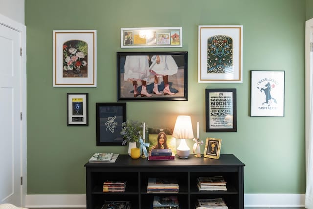 2515 Hanford Ave, Old Hickory, TN 37138 - office view of baseboards