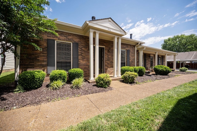 936 E Northfield Blvd, Murfreesboro, TN 37130 - neoclassical / greek revival house with brick siding and covered porch