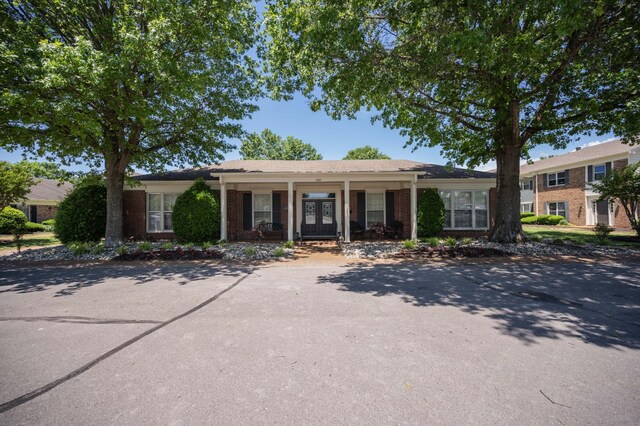 936 E Northfield Blvd, Murfreesboro, TN 37130 - single story home with brick siding and covered porch