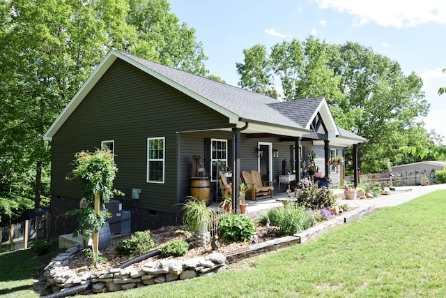 421 Marlin Ln, Westmoreland, TN 37186 - view of front of house with crawl space, a front yard, and roof with shingles