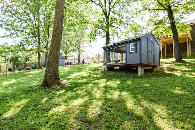 421 Marlin Ln, Westmoreland, TN 37186 - view of yard featuring an outdoor structure