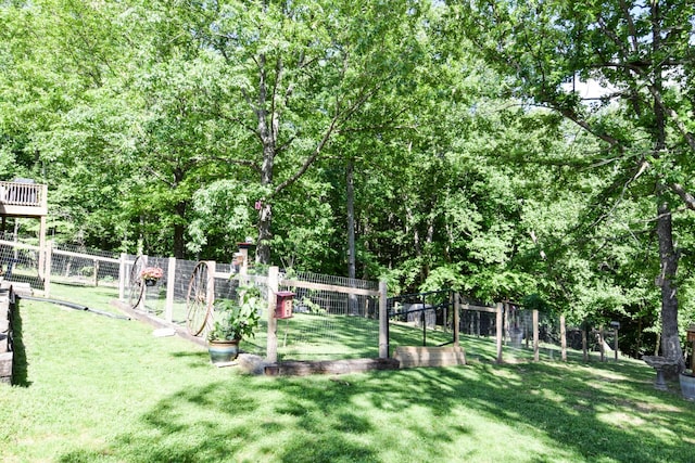 421 Marlin Ln, Westmoreland, TN 37186 - view of yard with a garden