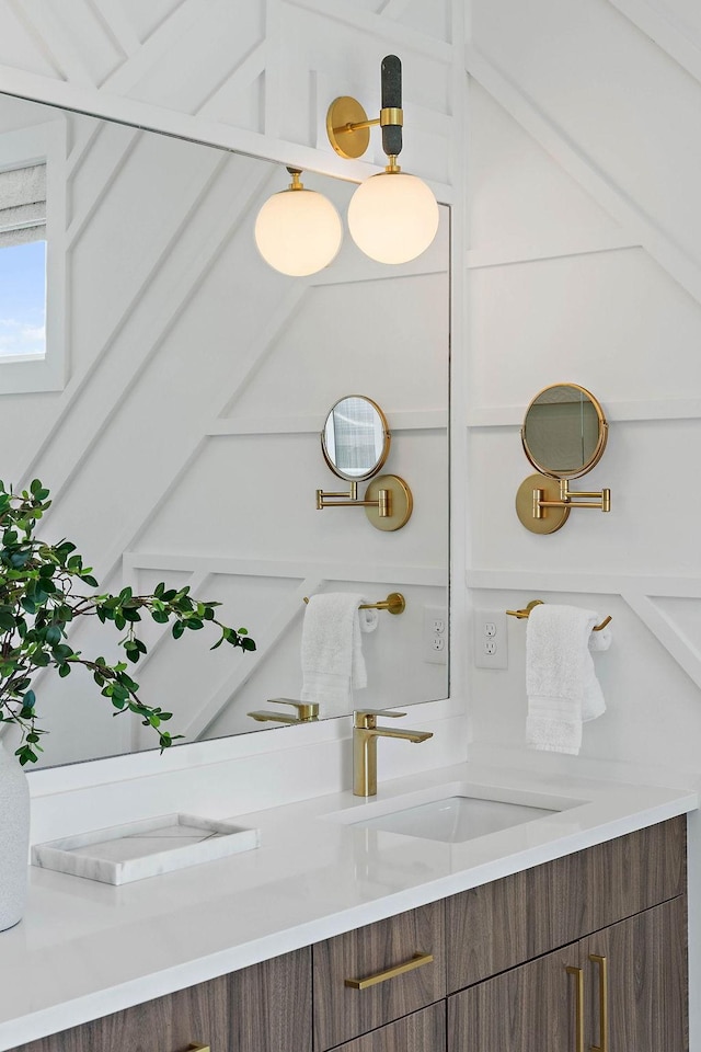 1003 Alice St Unit B, Nashville, TN 37218 - bathroom featuring vanity