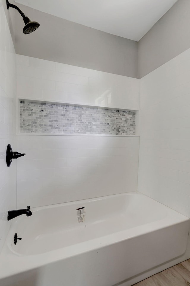 120 E Boiling Springs Rd E, Portland, TN 37148 - full bath featuring wood finished floors