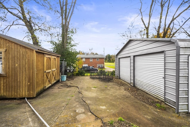 723 Vanderhorst Dr, Nashville, TN 37207 - view of patio featuring an outdoor structure
