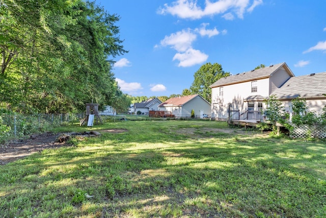 1012 Blue Ridge Pkwy, Goodlettsville, TN 37072 - view of yard featuring a deck