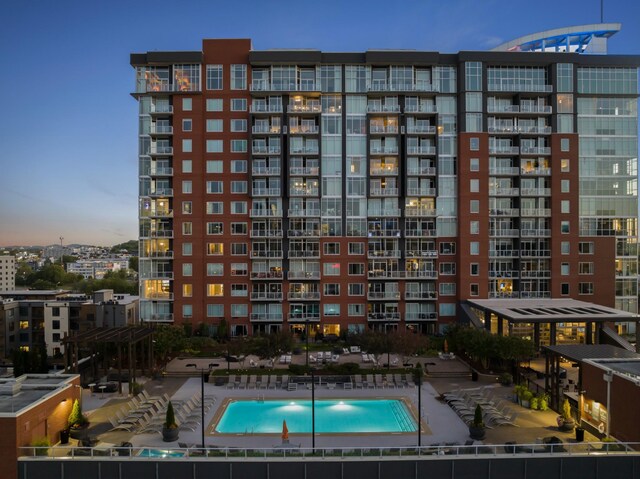 600 12th Ave S Unit 1208, Nashville, TN 37203 - view of apartment building / complex featuring a city view