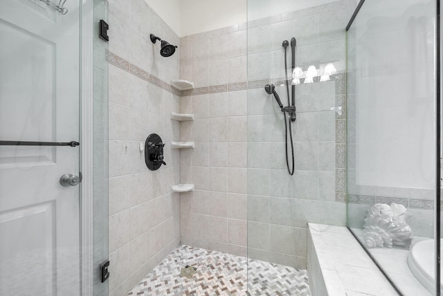 1711 Lovers Ln, Hopkinsville, KY 42240 - bathroom with a shower stall