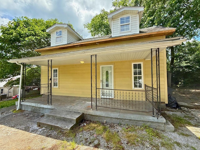 10261/2 Bridge St, Columbia, TN 38401 - bungalow-style home with covered porch