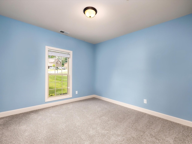 1116 Rivercrest Dr, Murfreesboro, TN 37129 - carpeted empty room featuring baseboards
