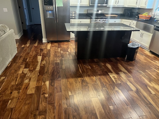 460 Armstrong Rd, Castalian Springs, TN 37031 - kitchen with stainless steel appliances, dark wood finished floors, and dark countertops