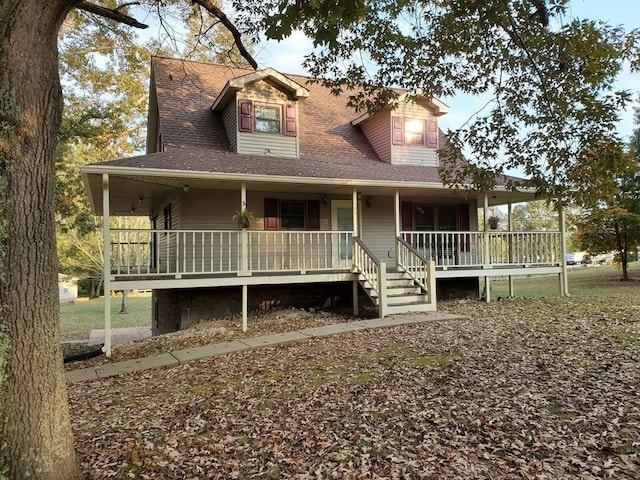 102 Hazelnut Ave, Camden, TN 38320 - farmhouse inspired home featuring a porch and a shingled roof