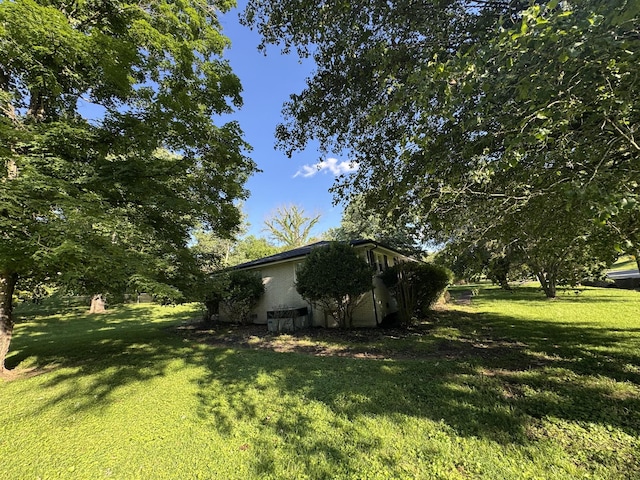 512 Utley Dr, Goodlettsville, TN 37072 - view of grassy yard