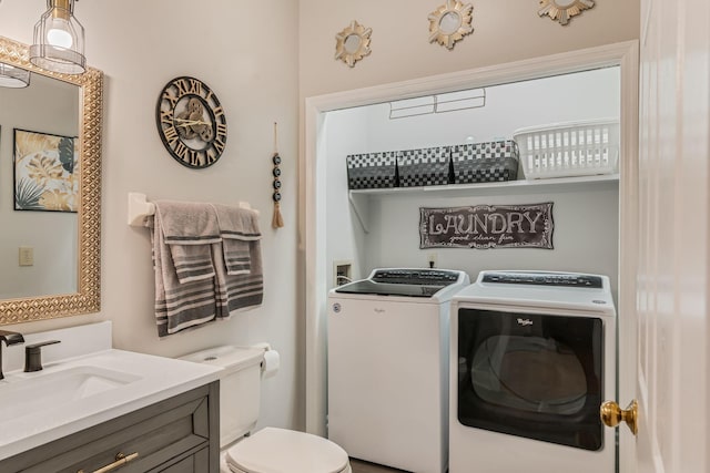 3871 Stevens Ln, Nashville, TN 37218 - laundry area with washer and dryer