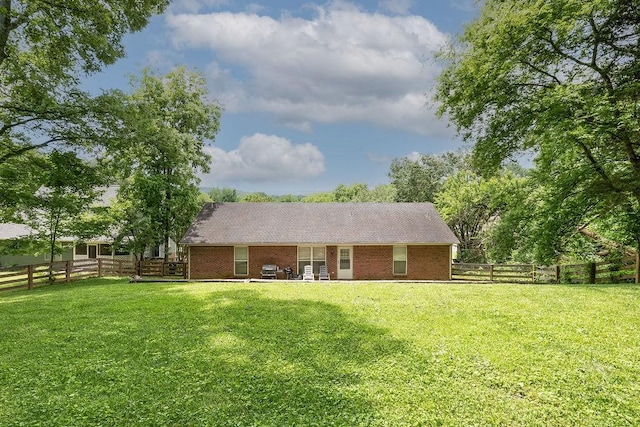 102 Mckinley Dr, Columbia, TN 38401 - rear view of house with brick siding