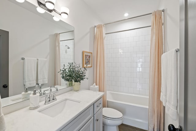 1609 Marsden Ave, Nashville, TN 37216 - bathroom featuring vanity, toilet, and shower / bath combo