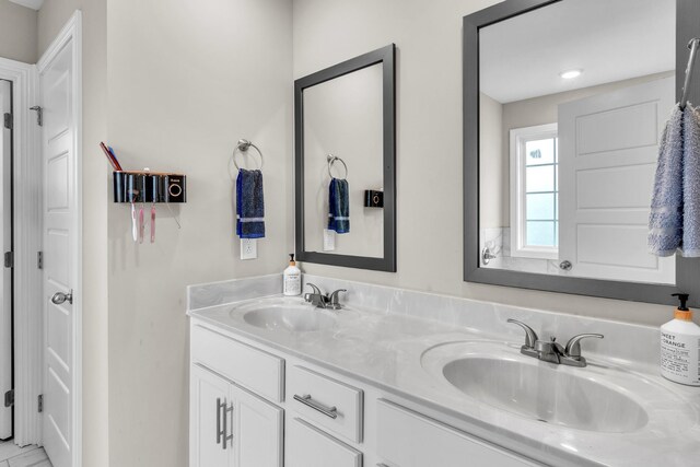 1928 Sydney Louise Dr, Clarksville, TN 37042 - full bathroom with double vanity