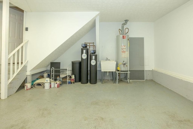 2818 Crazy Horse, Murfreesboro, TN 37127 - garage featuring gas water heater and a sink