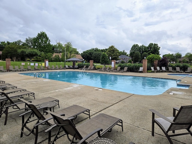 2818 Crazy Horse, Murfreesboro, TN 37127 - community pool featuring a gazebo and a patio area