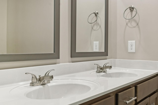 1271 Racker Dr, Clarksville, TN 37043 - full bathroom with double vanity