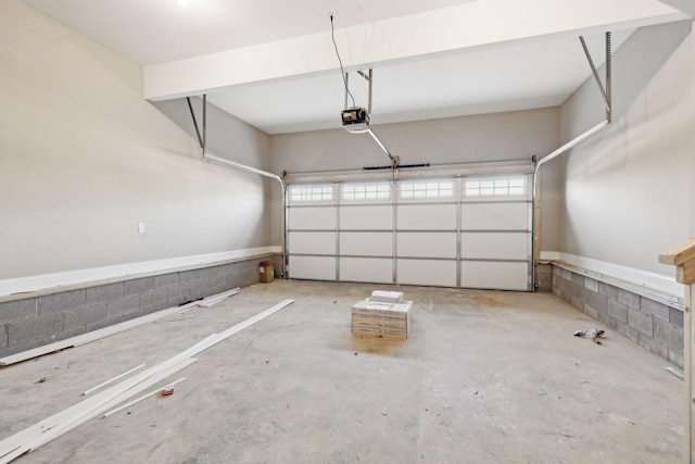 1271 Racker Dr, Clarksville, TN 37043 - garage with a garage door opener