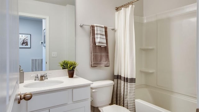 4922 Mowbray Way, Murfreesboro, TN 37129 - bathroom featuring vanity, toilet, and shower / bathtub combination with curtain