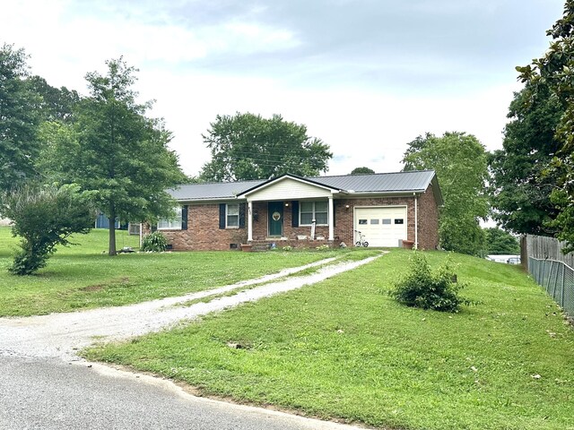 850 Brenda Dr, Pulaski, TN 38478 - photo 1