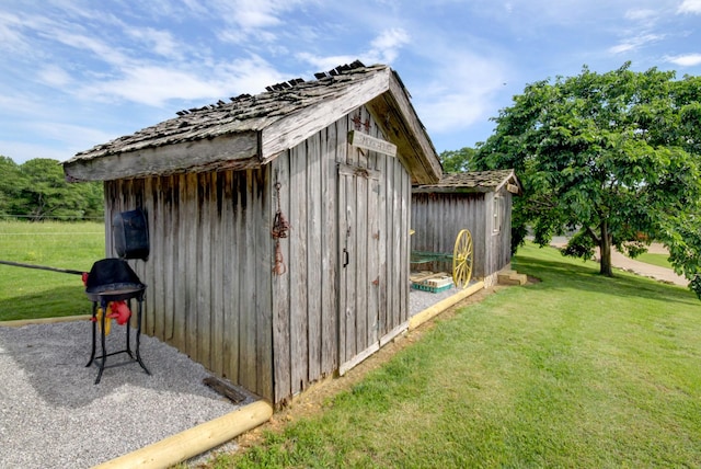 1820 Buck Smith Rd, Palmyra, TN 37142 - view of shed