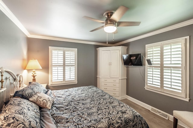 120 Brookhaven Dr, Gallatin, TN 37066 - bedroom with wood finished floors, baseboards, crown molding, and ceiling fan