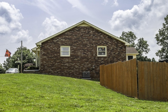 535 Dawson Rd, Cumberland Furnace, TN 37051 - view of side of property featuring brick siding