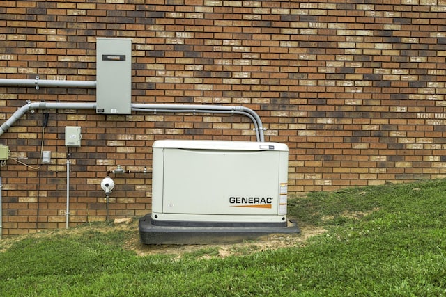 535 Dawson Rd, Cumberland Furnace, TN 37051 - exterior view of a power unit and brick siding
