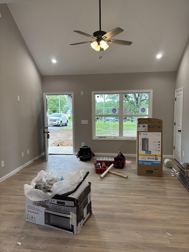 615 6th Ave N, Lewisburg, TN 37091 - living area with wood finished floors, a ceiling fan, baseboards, vaulted ceiling, and recessed lighting