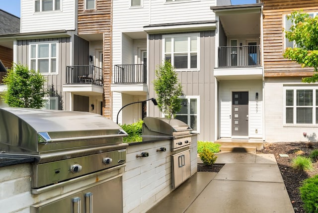 507 Vernon Cir, Nashville, TN 37209 - view of patio / terrace featuring grilling area