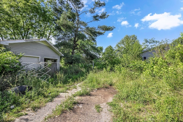 615 Oliver Smith Rd, Flintville, TN 37335 - view of yard with a garage