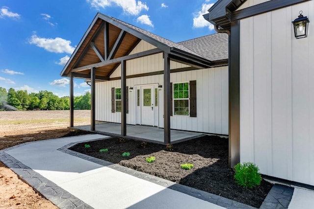 115 Carl Williams Rd, Crofton, KY 42217 - entrance to property with a shingled roof