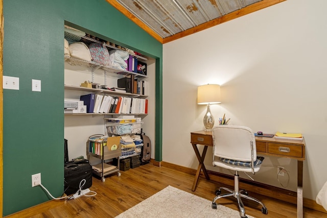 1829 Lobelville Hwy, Linden, TN 37096 - office space with wood finished floors and baseboards